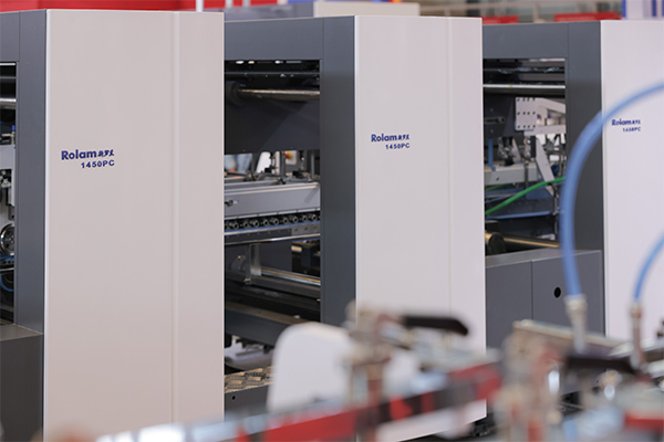 聚焦糊箱機(jī)生產(chǎn)力,新羅蘭爭(zhēng)做綠色糊箱踐行者